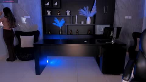 Bianca Pierce online show from December 20, 2025, 12:01 pm