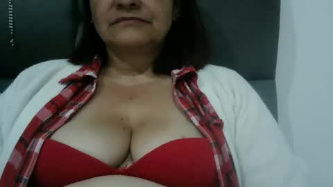 biancasteel online show from January 15, 2026, 1:10 am