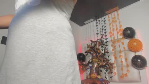 bibiana_js_ online show from October 15, 2025, 11:54 am