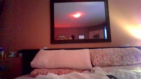 bidaddy83 online show from April 4, 2026, 10:35 am