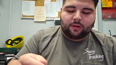 Snapshot of bienguero chatting on December 25, 2024, 1:10 am Bienguero online show from December 25, 2024, 1:10 am