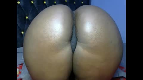 Snapshot of big_black_bootyy chatting on October 16, 2025, 1:01 pm bbw online show from October 16, 2025, 1:01 pm