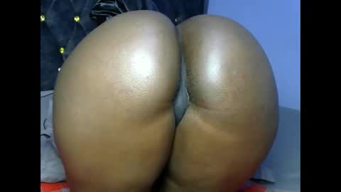 Snapshot of big_black_bootyy chatting on October 23, 2025, 1:21 pm bbw online show from October 23, 2025, 1:21 pm