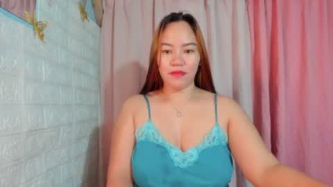 Snapshot of big_buttasian chatting on June 21, 2026, 10:45 pm Grace - online show from June 21, 2026, 10:45 pm