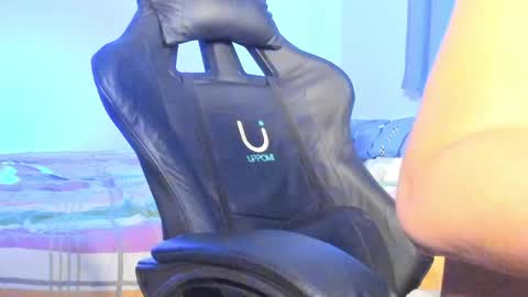 Logan Sprouse online show from April 21, 2026, 2:51 am