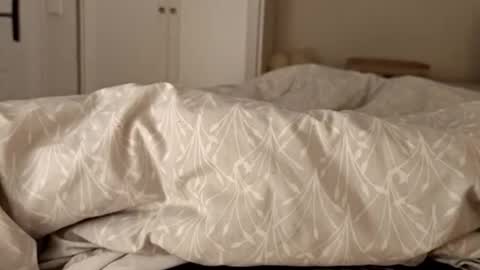 big_dick_m69 online show from November 6, 2025, 8:21 pm