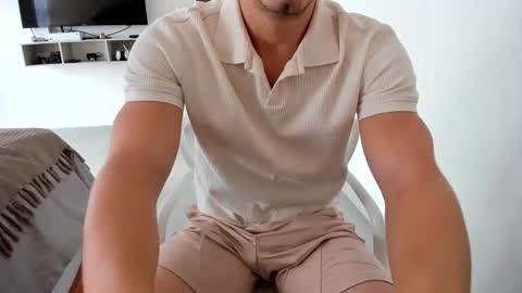 Snapshot of big_white_dick7 chatting on November 25, 2025, 8:31 pm temporarily free online show from November 25, 2025, 8:31 pm