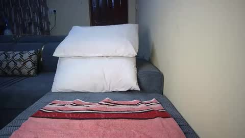 bigassslut_ online show from October 19, 2025, 3:45 pm