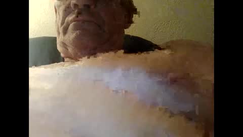 Snapshot of bigbikes71781 chatting on October 11, 2025, 10:14 am bigbikes71781 online show from October 11, 2025, 10:14 am