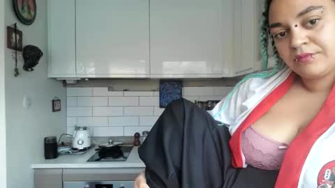 Snapshot of bigboobemily chatting on October 29, 2025, 1:46 pm bigboobemily online show from October 29, 2025, 1:46 pm