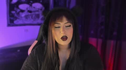 bigboobs cloe online show from April 12, 2026, 11:43 pm