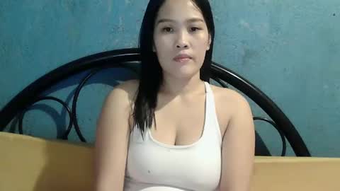 Snapshot of bigboobs_pinay chatting on June 7, 2026, 2:32 pm bigboobs_pinay online show from June 7, 2026, 2:32 pm