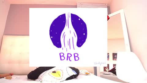 Mia online show from December 24, 2024, 7:22 pm