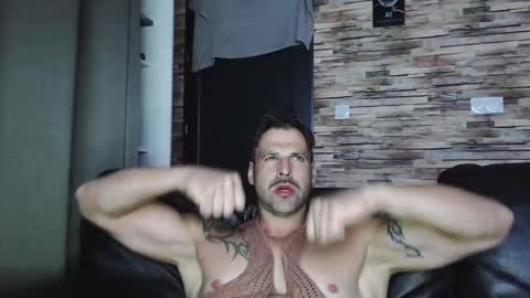 Bigboyband online show from October 2, 2025, 6:04 pm