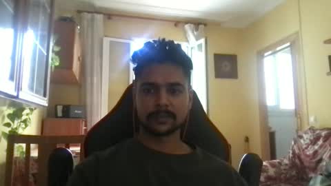 bigbrown_boy online show from September 23, 2025, 2:20 pm