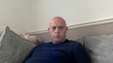 bigbumlover2377 online show from October 21, 2025, 11:55 am