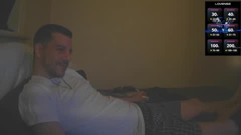 Jon - Im Straight online show from November 29, 2025, 7:33 am