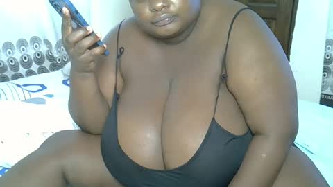 Snapshot of bigchocotities chatting on January 6, 2025, 4:15 am bigchocotities online show from January 6, 2025, 4:15 am