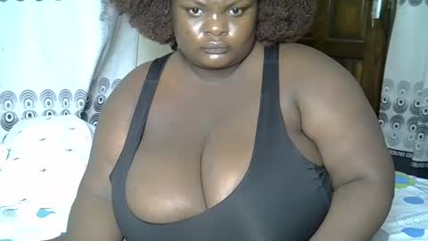 Snapshot of bigchocotities chatting on January 8, 2025, 7:13 pm bigchocotities online show from January 8, 2025, 7:13 pm