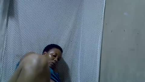 Snapshot of bigclit_wethairypus chatting on July 3, 2026, 8:37 pm bigclit_wethairypus online show from July 3, 2026, 8:37 pm