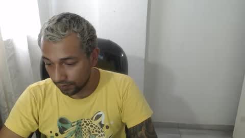 Snapshot of bigcock_hair chatting on October 13, 2025, 7:47 pm bigcock_hair online show from October 13, 2025, 7:47 pm