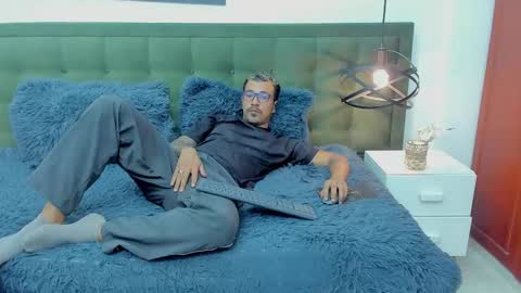 bigcock_hair online show from November 25, 2025, 11:05 pm