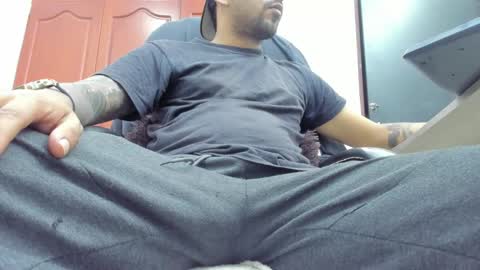 bigcock_hair online show from December 18, 2025, 11:11 pm