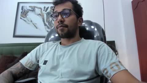 Snapshot of bigcock_hair chatting on March 1, 2026, 10:34 pm bigcock_hair online show from March 1, 2026, 10:34 pm