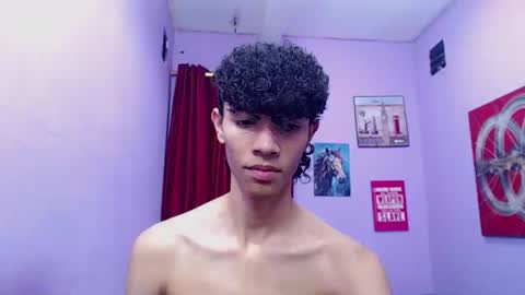 bigcock_sexys online show from March 27, 2026, 11:37 pm