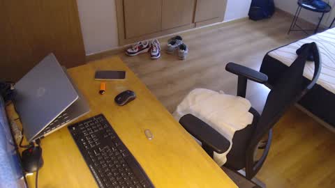 bigcok35spain online show from February 7, 2025, 2:04 pm