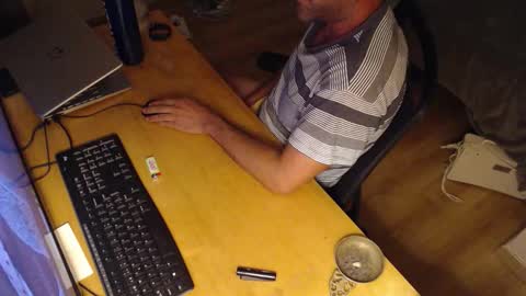 bigcok35spain online show from October 1, 2025, 6:58 pm