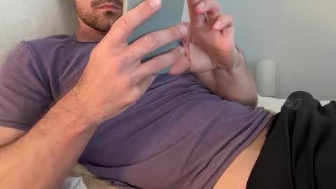 bigcollegecock69690 online show from April 16, 2026, 9:39 pm