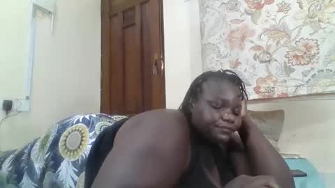 Snapshot of bigdarkass chatting on May 16, 2026, 7:05 am VIOLET online show from May 16, 2026, 7:05 am