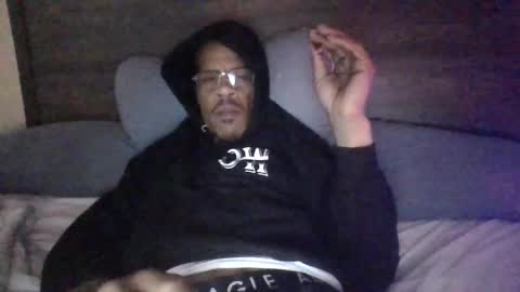 bigdickdaddy3200798456 online show from January 26, 2025, 5:23 am