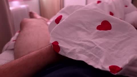 bigdicksexys online show from May 18, 2026, 4:46 pm