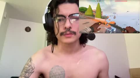 BDGOTHBFF online show from December 1, 2024, 10:43 pm