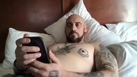 Snapshot of bigdikdaddydrew69 chatting on December 17, 2024, 8:32 pm bigdikdaddydrew69 online show from December 17, 2024, 8:32 pm