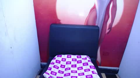  Sunny   online show from March 4, 2025, 1:55 am