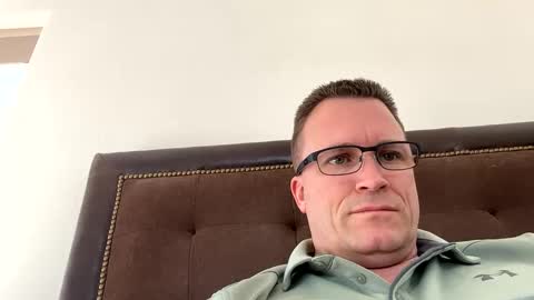 Snapshot of bigger22332233 chatting on February 8, 2025, 8:21 pm bigger22332233 online show from February 8, 2025, 8:21 pm