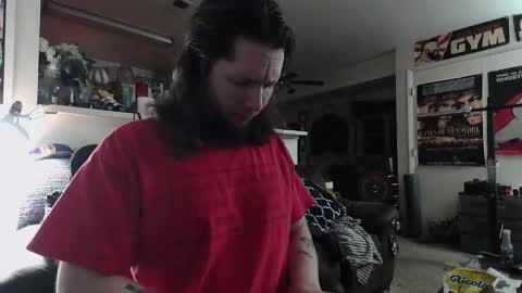 biggerisbetter21 online show from December 1, 2025, 12:15 am