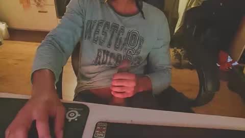 biggeroncam online show from December 1, 2024, 11:14 pm