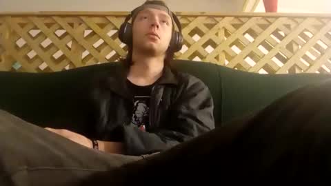 Snapshot of biggestboiiii chatting on October 5, 2025, 6:34 am biggestboiiii online show from October 5, 2025, 6:34 am