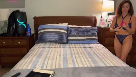 LILLI  MATT online show from December 29, 2024, 10:36 pm