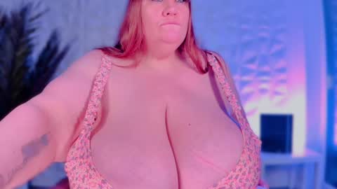 BIGGY MELON online show from May 26, 2026, 4:52 am