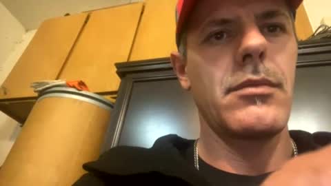 biggymemo69 online show from December 15, 2024, 11:42 pm