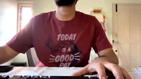 bighandsomesatisfy online show from January 5, 2025, 11:04 am