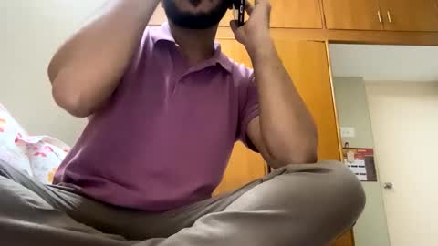 bighandsomesatisfy online show from January 12, 2025, 3:14 pm