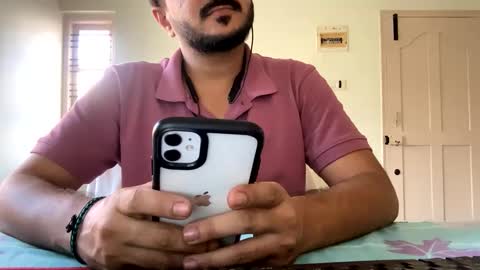 bighandsomesatisfy online show from February 22, 2025, 11:46 am