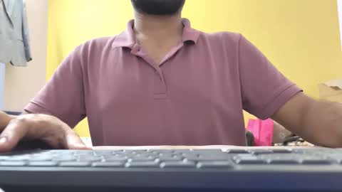 bighandsomesatisfy online show from April 16, 2026, 2:40 pm