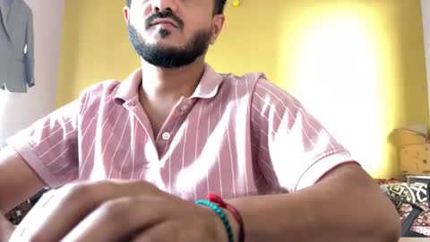 bighandsomesatisfy online show from April 18, 2026, 9:57 am